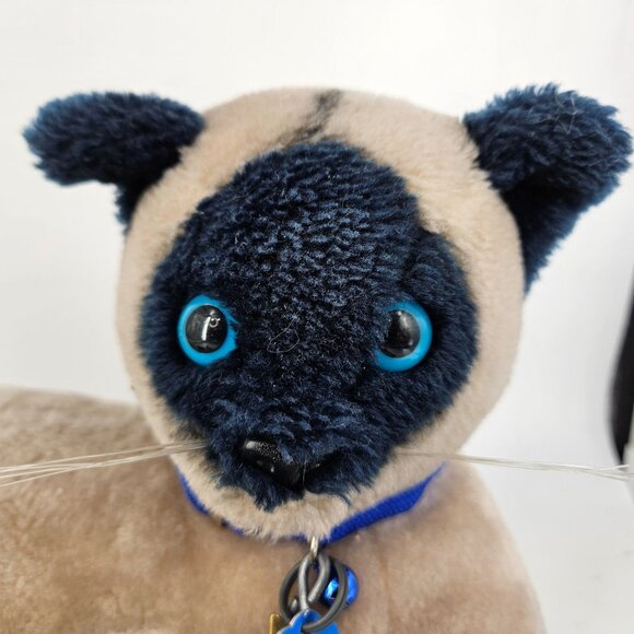 Vintage 1980s R Dakin Stuffed Plush Animal Siamese Mom Cat Laying Kitten Baby - Picture 2 of 15